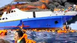 km-barcelona-5-dilaporkan-terbakar-di-pulau-taliase-minahasa-utara-1752996808853_169